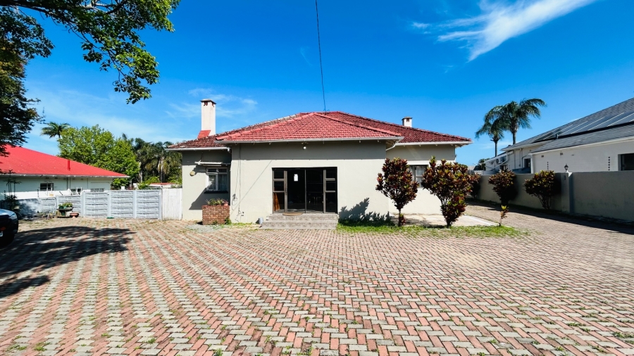 Commercial Property for Sale in Southernwood Eastern Cape